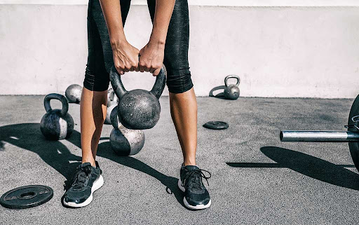 Free Weights Or Weight Machines: Which Type of Exercise Gets The Best Results?